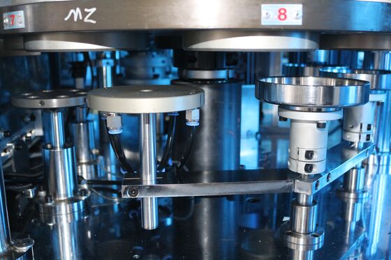 160 pcs/Min Hot Air and Ultrasonic Sealing High Speed Servo Paper Cup Machine For Cold Drink